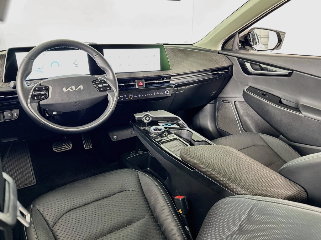 Used 2022 Kia EV6 GT-Line w/ First Edition Package AWD/4WD image 30