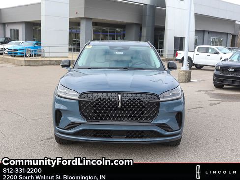 New 2026 Lincoln Aviator Reserve image 9