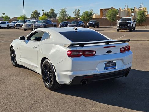 Certified 2023 Chevrolet Camaro LT RWD image 3