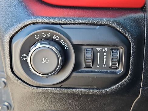 Used 2021 Jeep Wrangler Unlimited Rubicon image 30