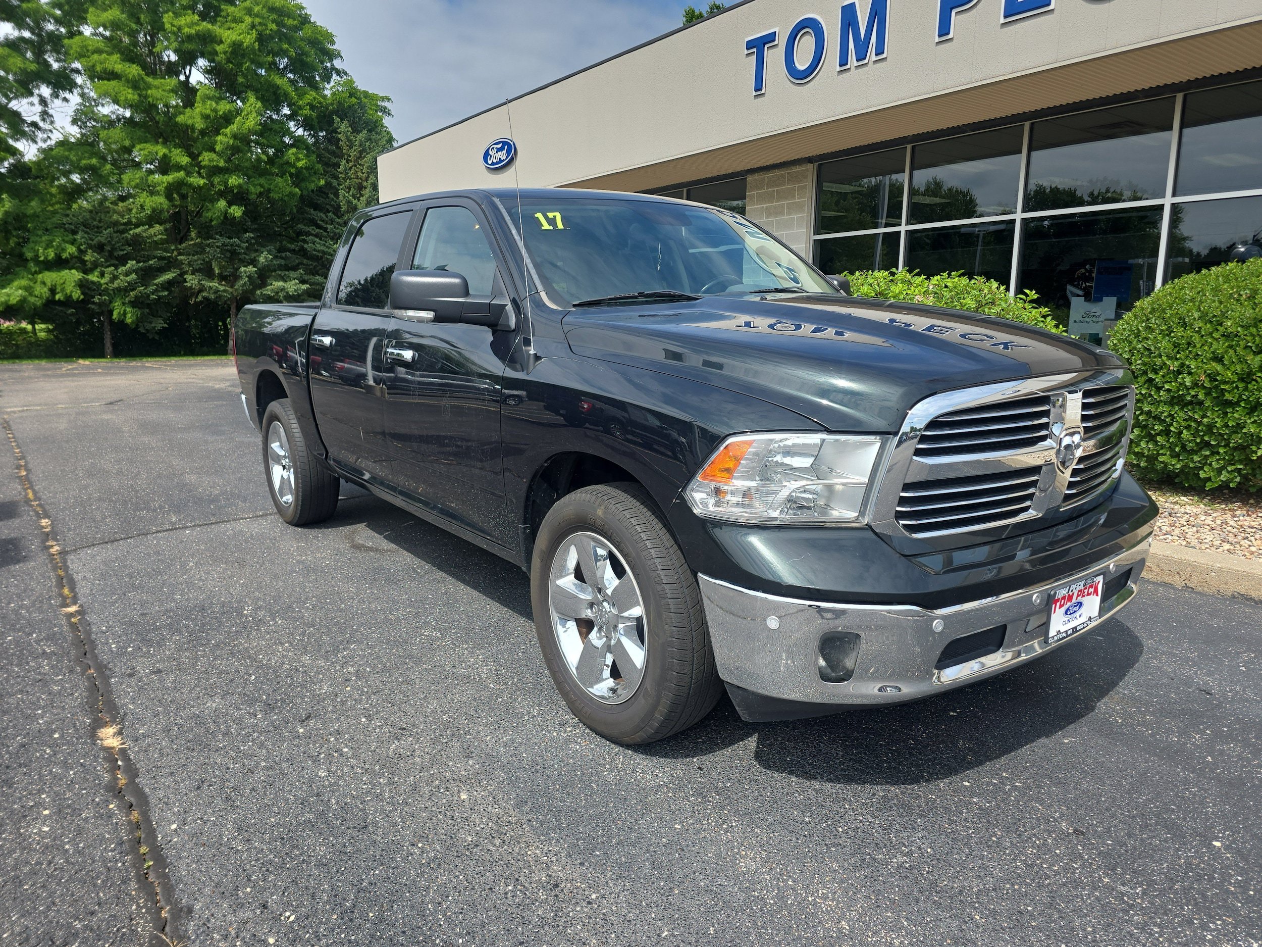 Used 2017 RAM 1500 Big Horn AWD/4WD image 1