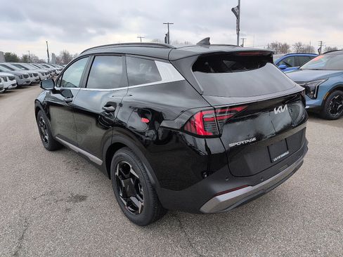 New 2026 Kia Sportage EX image 5