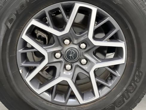 Used 2025 Jeep Wrangler Unlimited Sahara AWD/4WD image 64