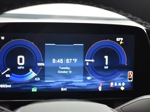 New 2026 Chevrolet Equinox EV LT w/ Comfort Package AWD/4WD image 28