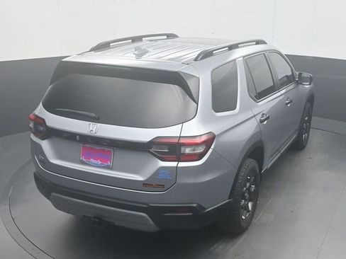 Used 2024 Honda Pilot TrailSport image 25