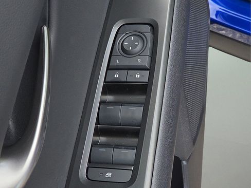 New 2025 Lexus UX 300h FWD image 17