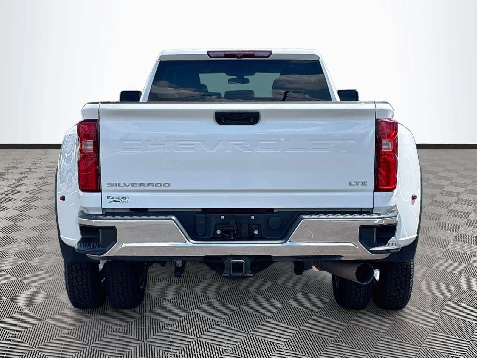 Used 2023 Chevrolet Silverado 3500 LTZ w/ Gooseneck/5TH Wheel Package AWD/4WD image 6