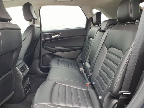 Used 2024 Ford Edge SEL w/ Convenience Package image 11