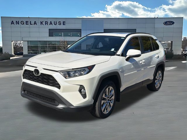 Used 2021 Toyota RAV4 XLE Premium AWD/4WD image 3