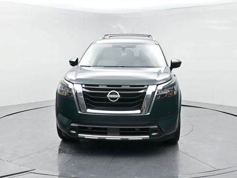 Used 2025 Nissan Pathfinder SL image 21