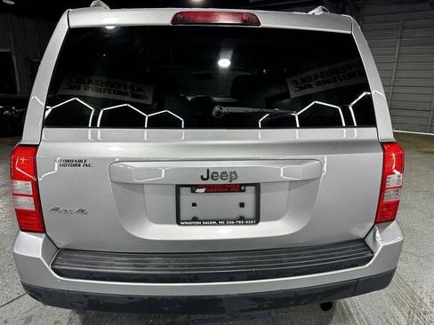 Used 2016 Jeep Patriot Sport w/ Power Value Group AWD/4WD image 5