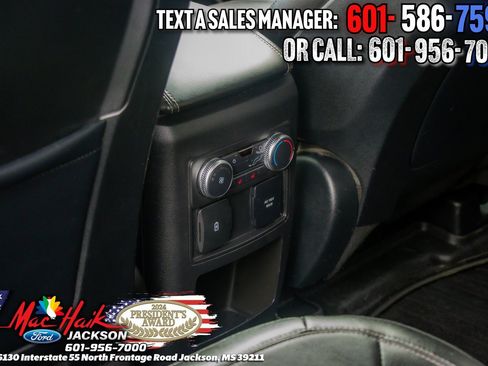 Used 2020 Ford Explorer Limited image 11