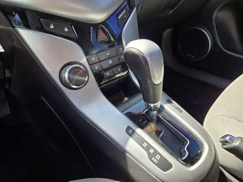 Used 2014 Chevrolet Cruze LT w/ All-Star Edition image 20