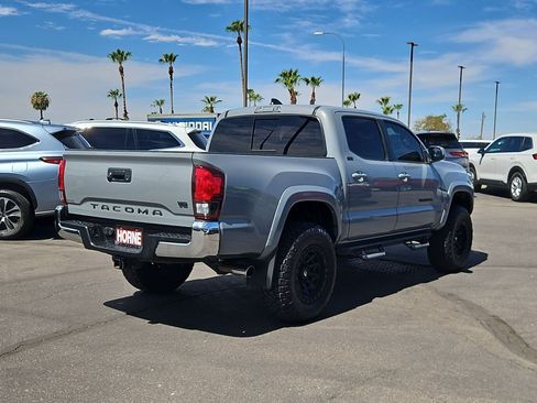 Used 2021 Toyota Tacoma SR5 RWD image 5