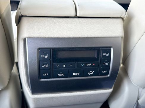 Used 2023 Lexus GX 460 Premium w/ Premium Package image 24