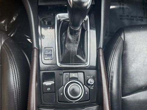 Used 2017 MAZDA MAZDA3 Touring FWD image 34
