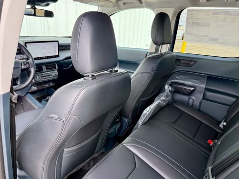 New 2026 Ford Maverick Lariat w/ Black Appearance Package image 12