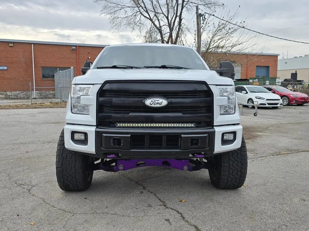 Used 2015 Ford F150 XLT AWD/4WD image 2