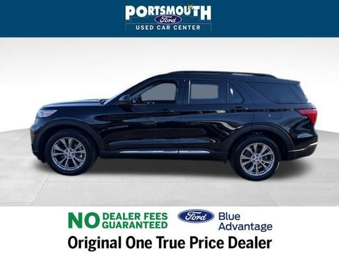 Used 2023 Ford Explorer XLT w/ Equipment Group 202A image 2
