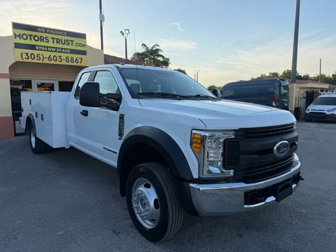 Used 2017 Ford F550 4x4 SuperCab Super Duty image 8