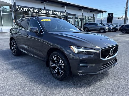 Used 2022 Volvo XC60 B5 Momentum w/ Climate Package FWD image 7