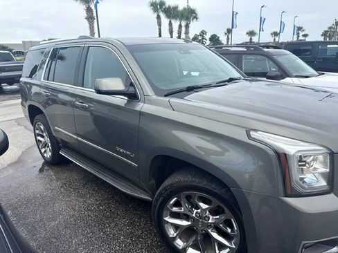 Used 2018 GMC Yukon Denali AWD/4WD image 2