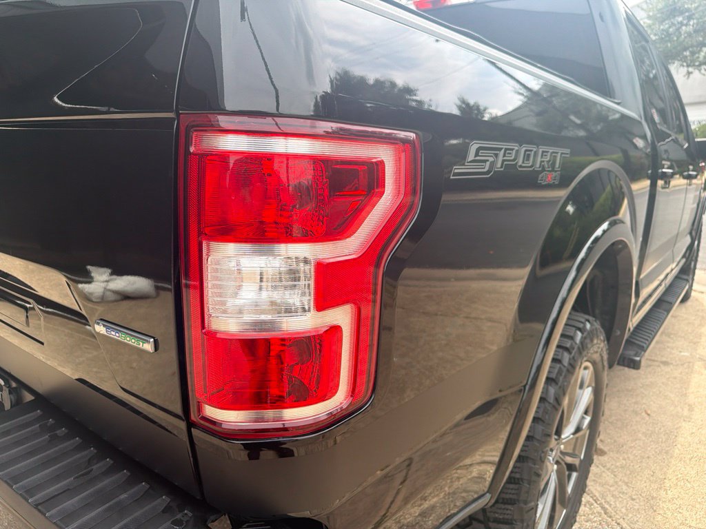 Used 2018 Ford F150 XLT w/ Equipment Group 302A Luxury AWD/4WD image 12