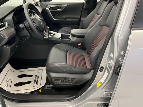 Certified 2025 Toyota RAV4 XSE image 17