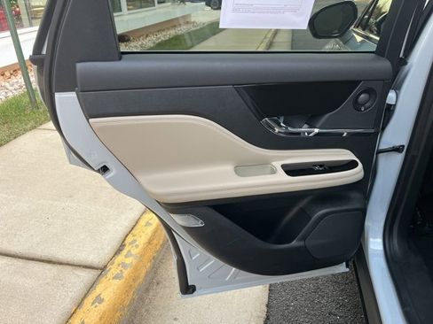 Used 2025 Lincoln Corsair Grand Touring w/ Equipment Group 302A image 17