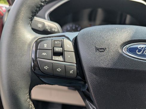 Used 2021 Ford Escape SEL w/ Class II Trailer Tow Package image 23