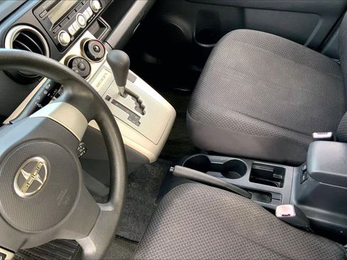 Used 2009 Scion xB image 15