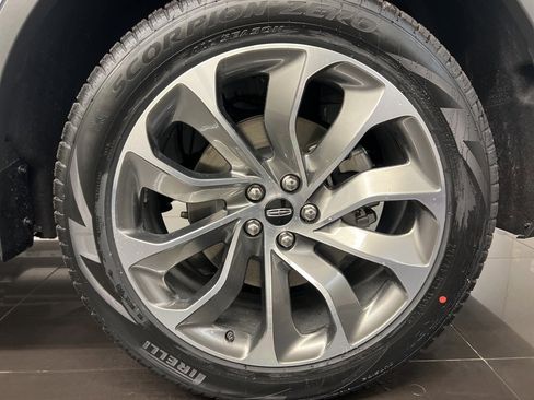 Used 2026 Lincoln Aviator Reserve image 7