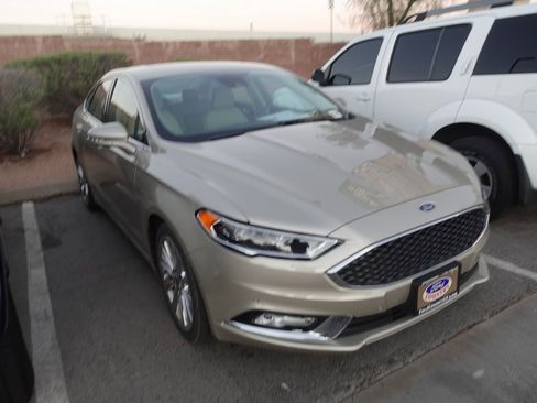 Used 2017 Ford Fusion Platinum image 2