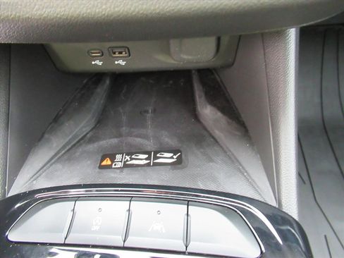 Used 2024 Buick Envista Avenir image 23