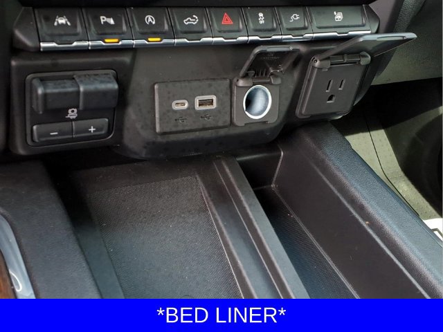 Used 2021 Chevrolet Silverado 1500 High Country w/ Technology Package AWD/4WD image 14