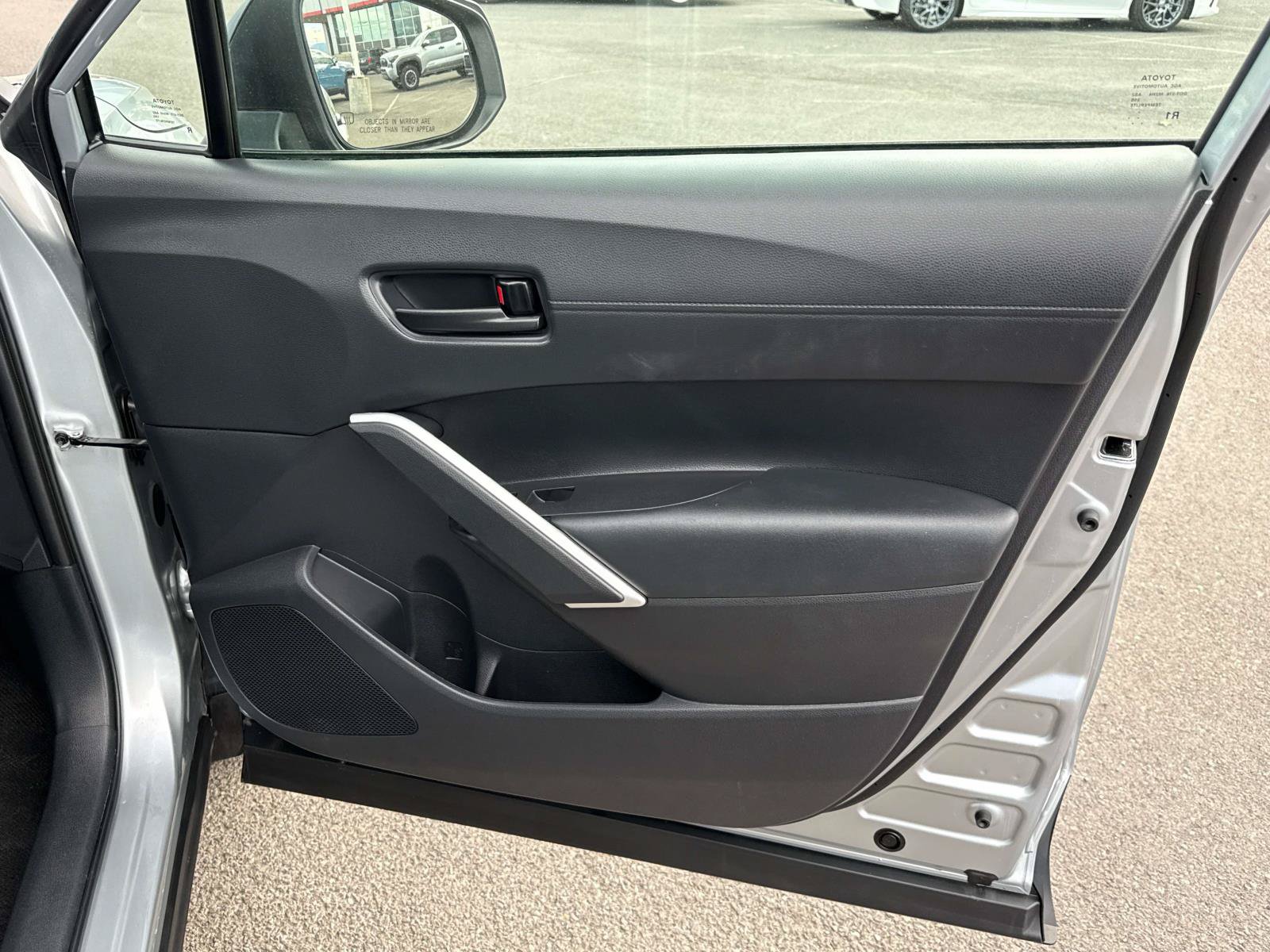 Used 2025 Toyota Corolla Cross AWD Hybrid image 19
