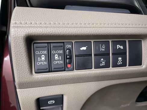 Used 2019 Honda Odyssey Elite image 26