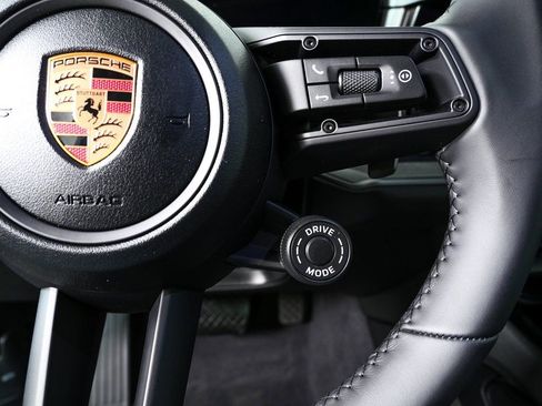 Used 2026 Porsche Cayenne Coupe AWD/4WD image 11