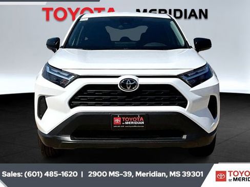 Used 2025 Toyota RAV4 LE image 3