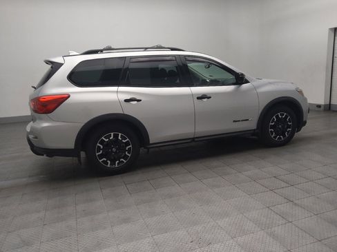 Used 2019 Nissan Pathfinder SL FWD image 10