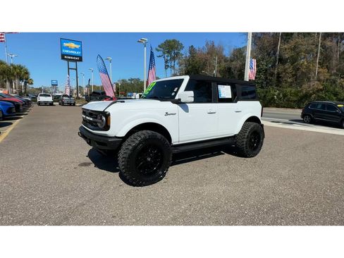 Used 2022 Ford Bronco Outer Banks image 6