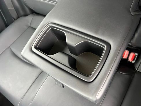 Used 2023 Toyota RAV4 XLE Premium image 17