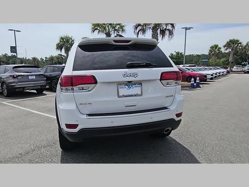 Used 2022 Jeep Grand Cherokee Limited w/ Tech Group AWD/4WD image 23