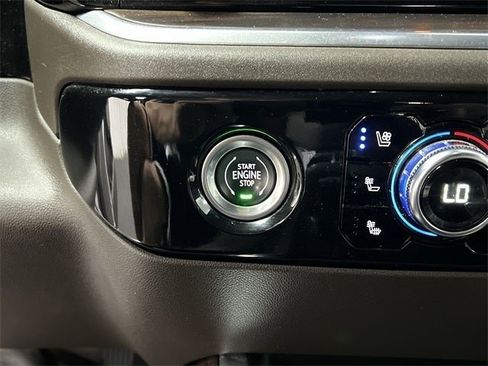 Certified 2022 GMC Sierra 1500 SLT w/ SLT Convenience Package image 52