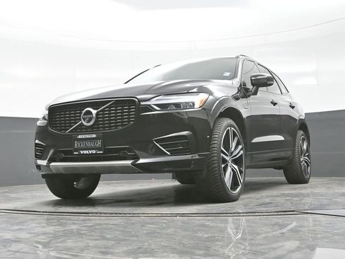 Used 2021 Volvo XC60 T8 R-Design w/ Advanced Package image 26