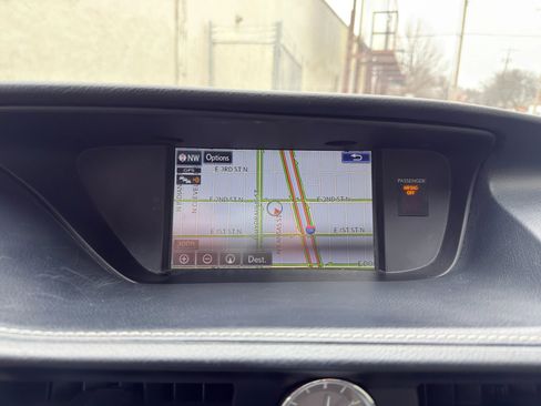 Used 2015 Lexus ES 350 w/ Luxury Package image 13