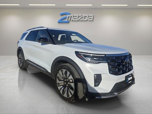 Used 2025 Ford Explorer Platinum w/ LUX Leather Package image 7