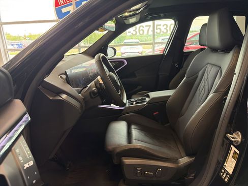 Used 2025 BMW X3 xDrive30i w/ Convenience Package AWD/4WD image 17