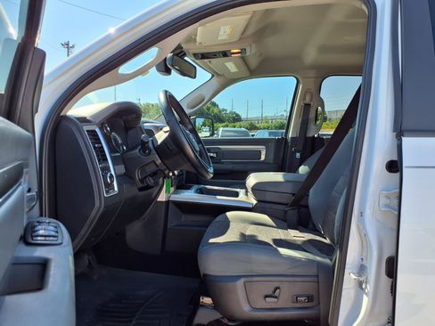 Used 2018 RAM 1500 Big Horn AWD/4WD image 24