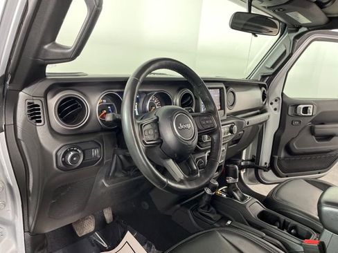 Used 2023 Jeep Wrangler Sport S image 20